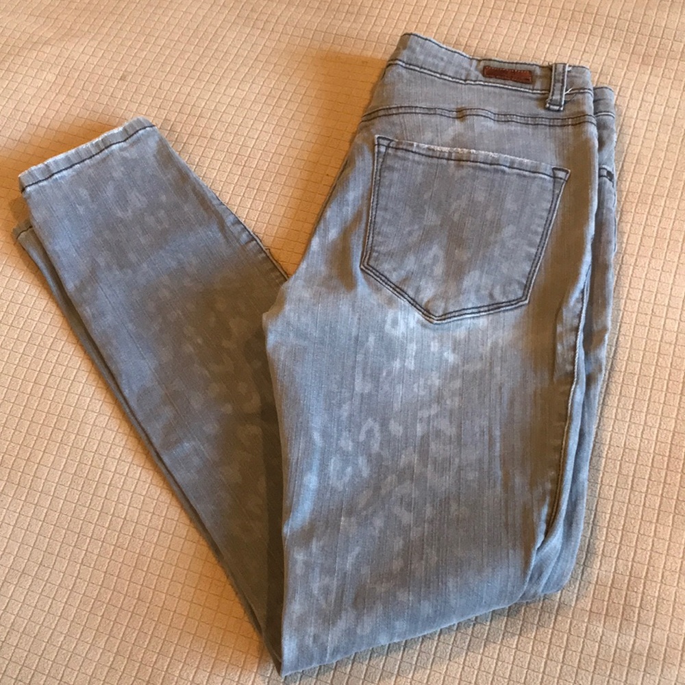 • Rebecca Taylor Grey (light animal print) Jeans •